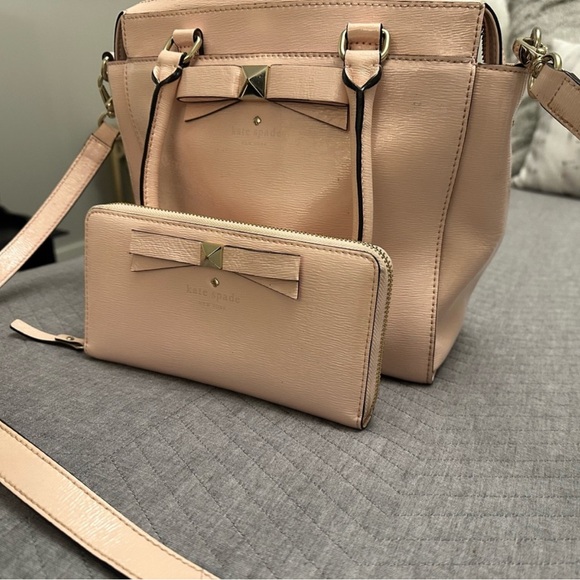 KATE SPADE TOTE 💗 - Picture 2 of 3